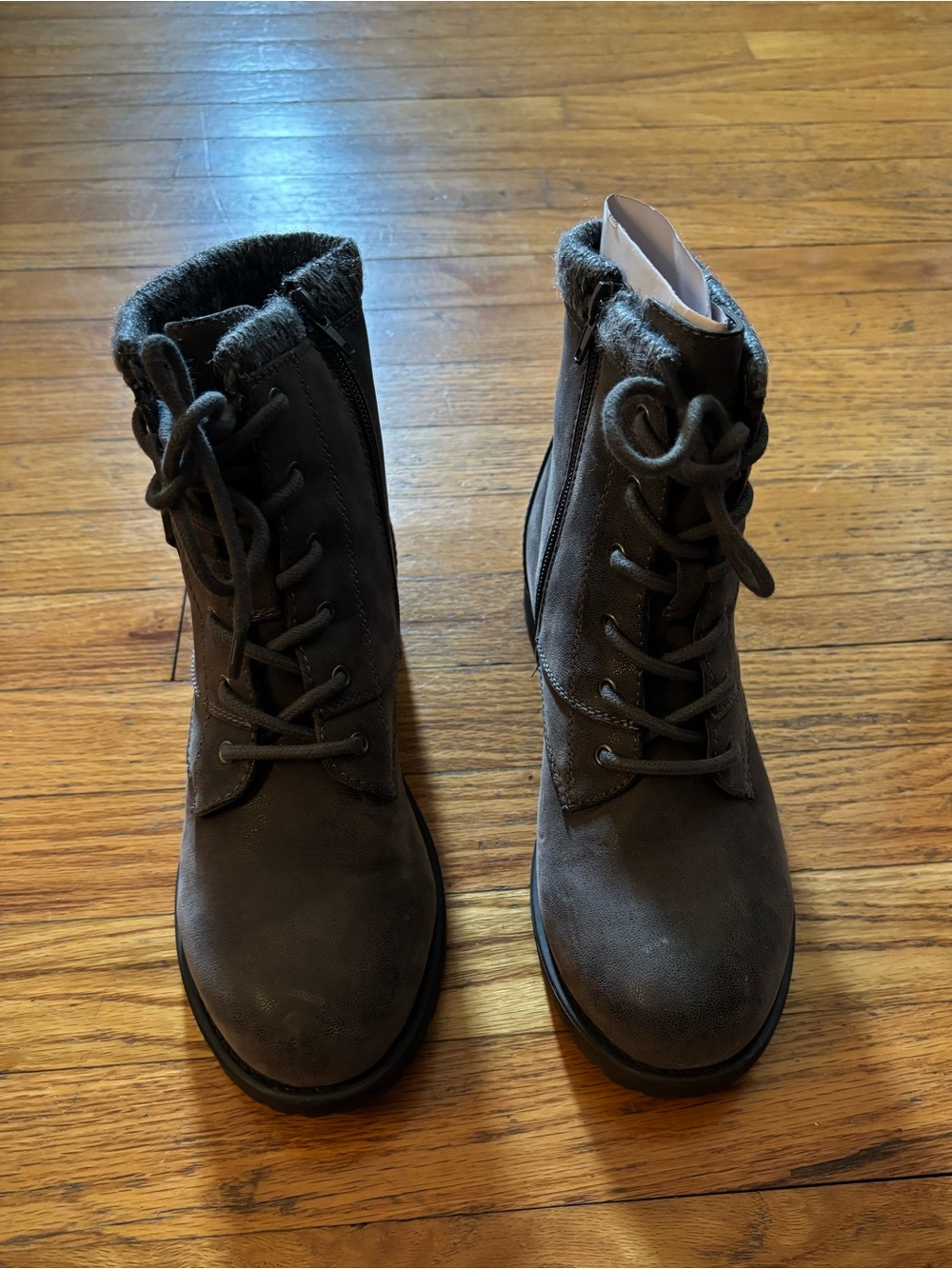 Women’s Gray Lace-Up Faux Fur Ankle Boots
